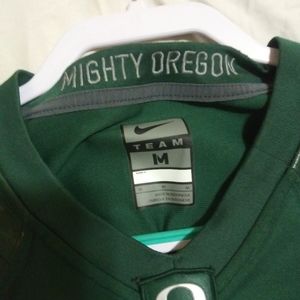 Mighty Oregon Ducks Jersey